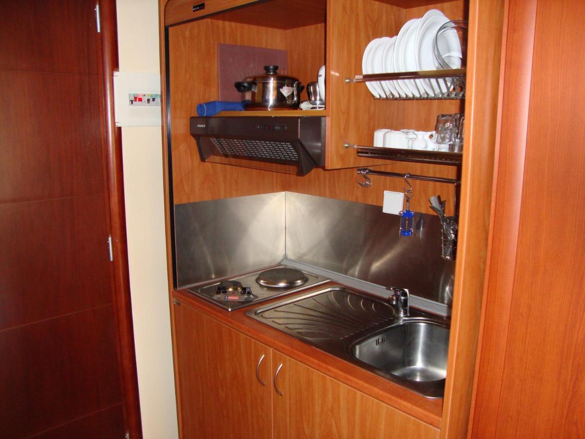 Captain Stavros Hotel Нидри Экстерьер фото