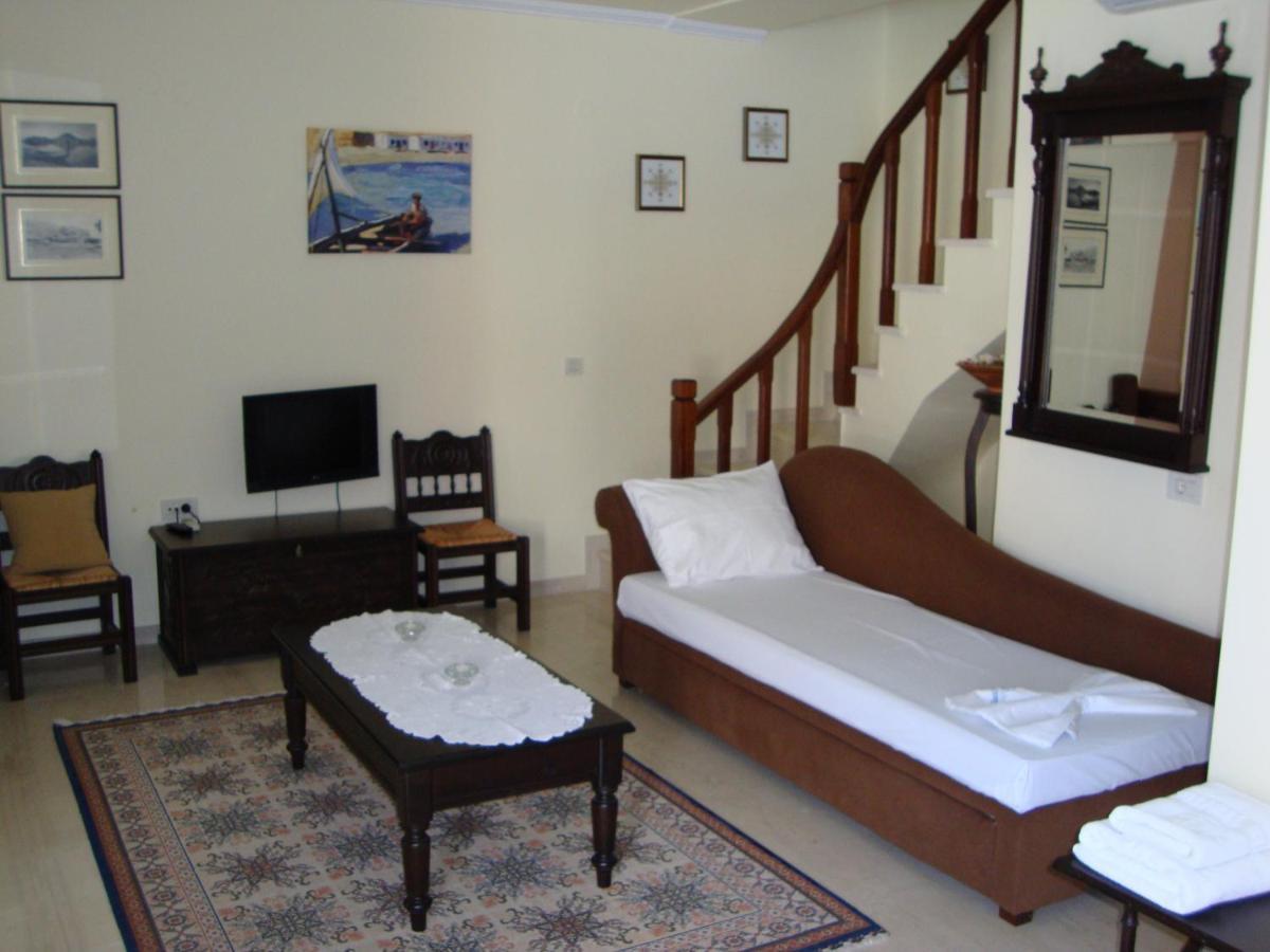 Captain Stavros Hotel Нидри Экстерьер фото