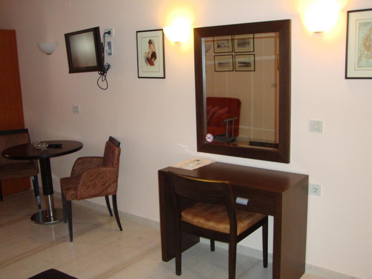 Captain Stavros Hotel Нидри Экстерьер фото