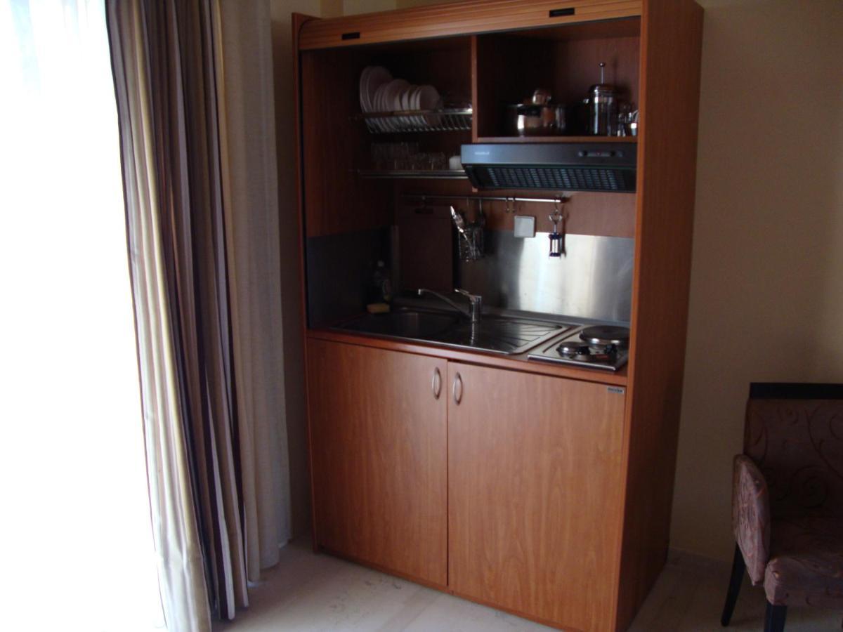Captain Stavros Hotel Нидри Экстерьер фото