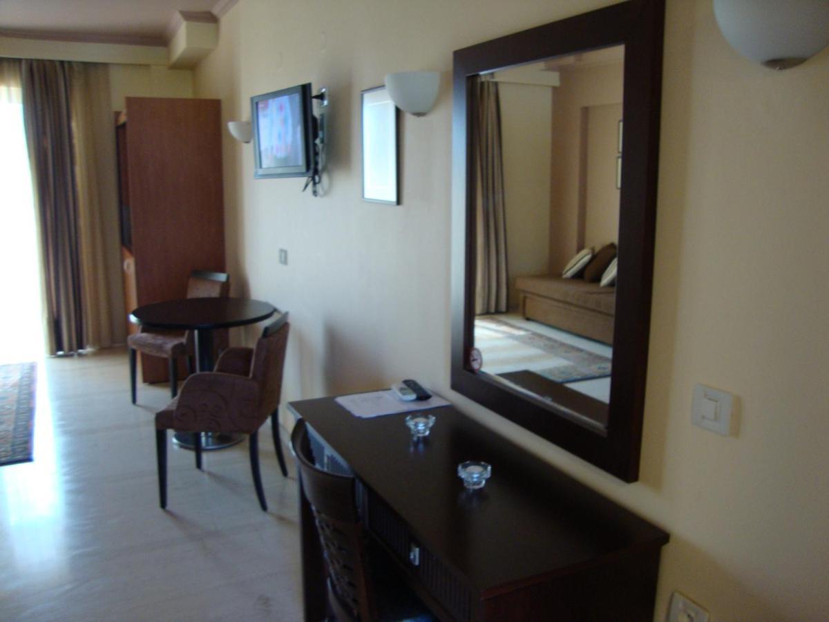 Captain Stavros Hotel Нидри Экстерьер фото